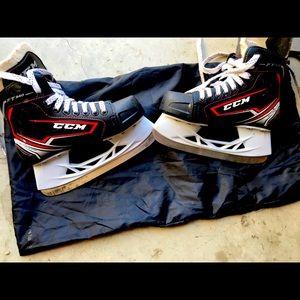 Hockey skates size 2